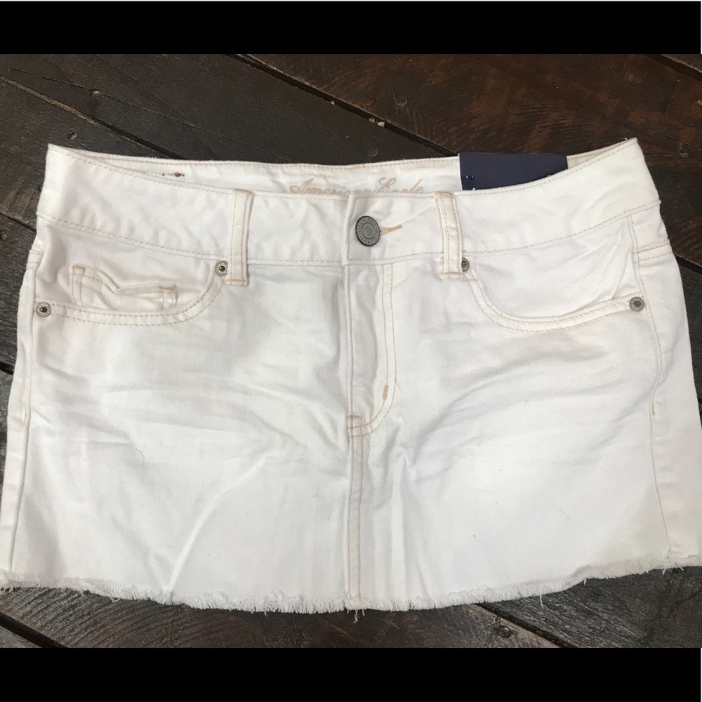 American Eagle White Denim Skirt-NWT!